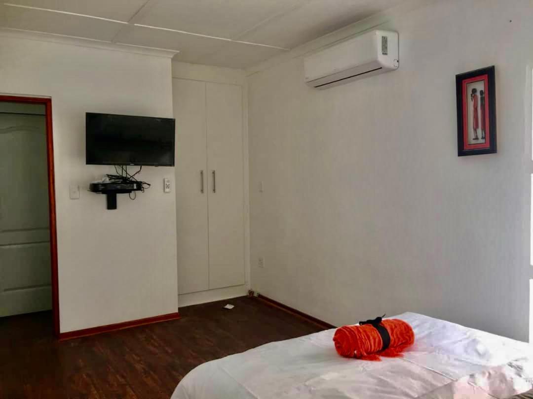 Beautiful Apartment In Century City Cape Town Bagian luar foto